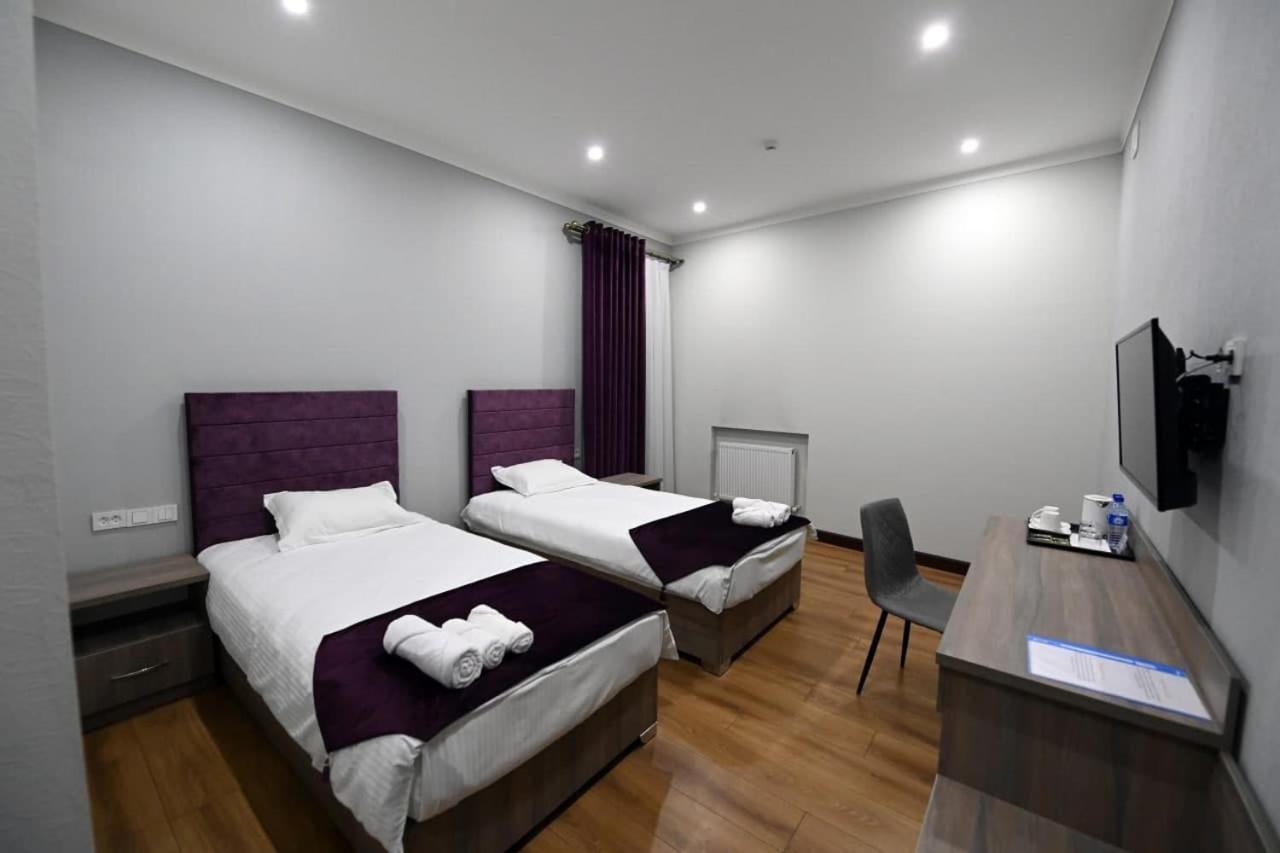 Hotel Atlas Elite Tasjkent Exteriör bild