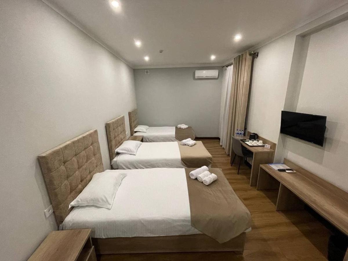 Hotel Atlas Elite Tasjkent Exteriör bild