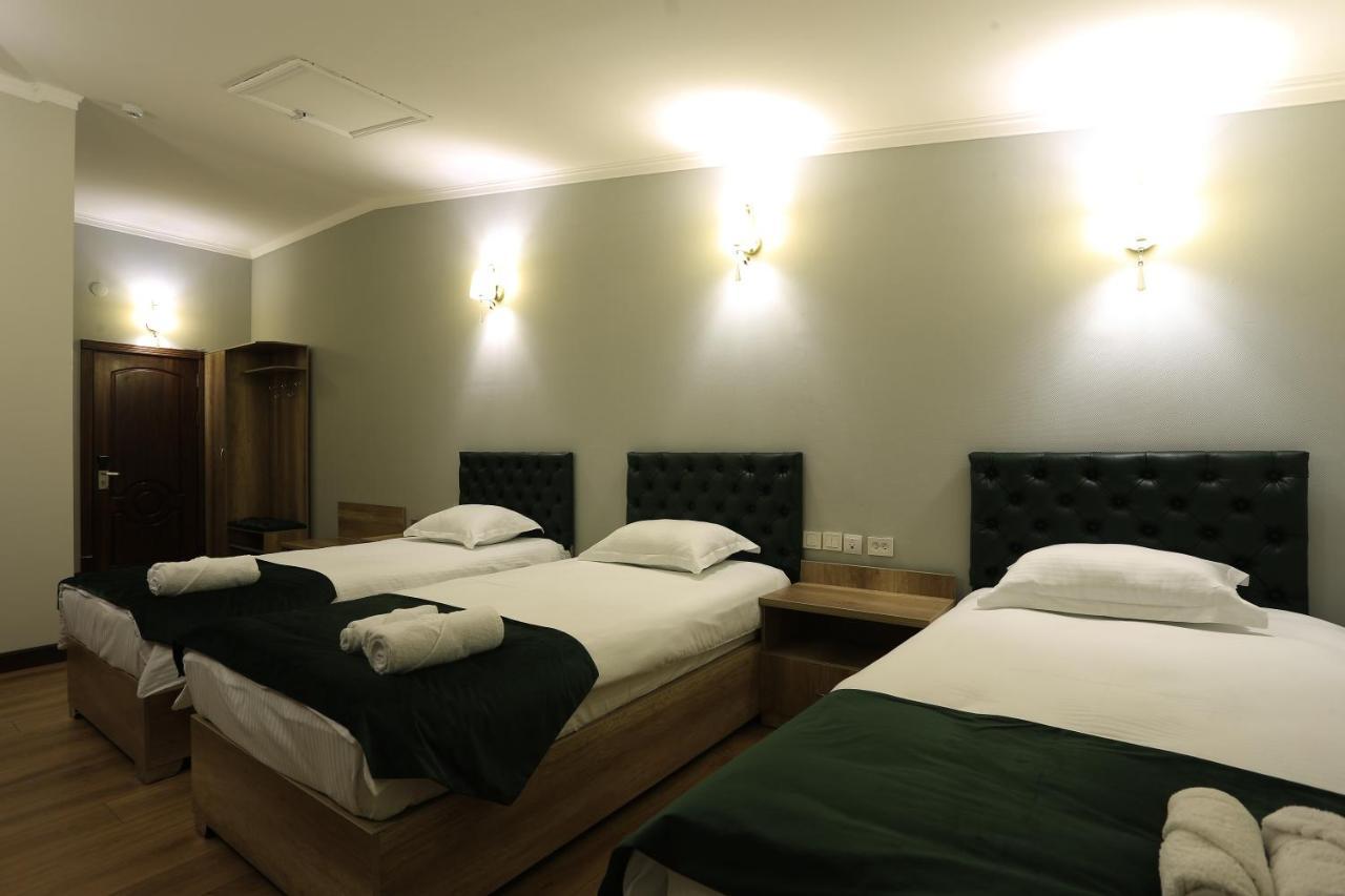 Hotel Atlas Elite Tasjkent Exteriör bild