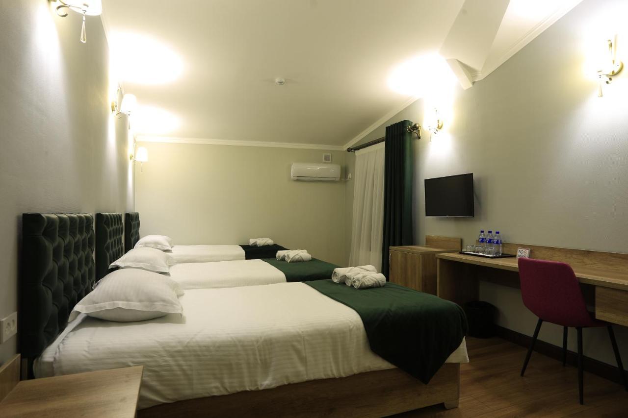 Hotel Atlas Elite Tasjkent Exteriör bild