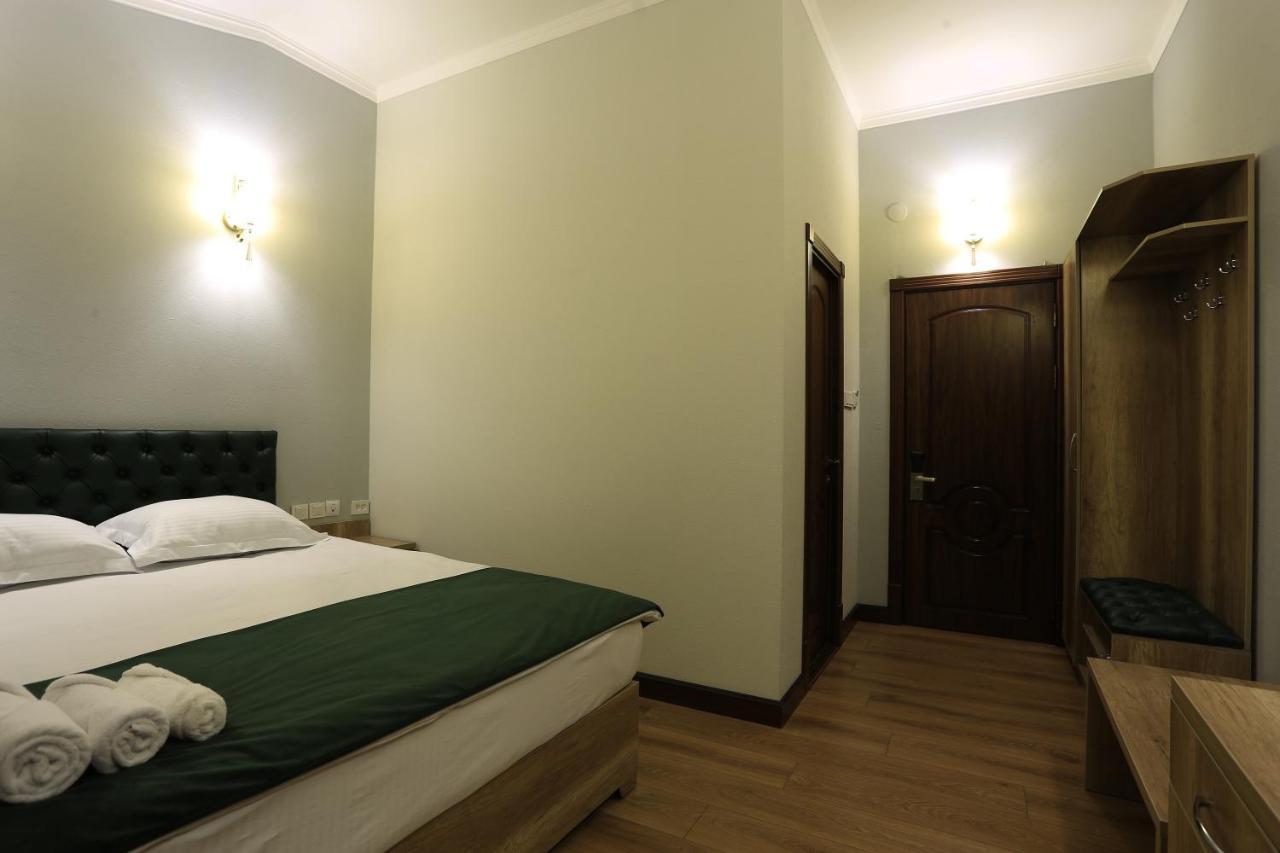 Hotel Atlas Elite Tasjkent Exteriör bild
